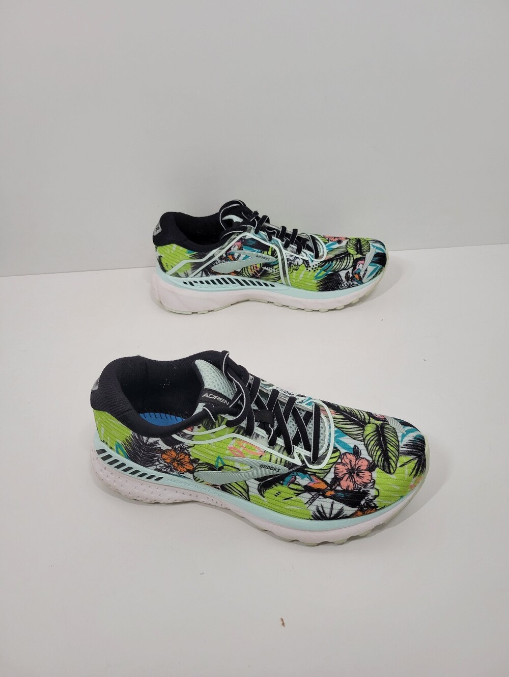 Brooks Adrenaline GTS 20 Green Tropical Floral Gym Running Sneakers Women Sz 7.5 - Picture 5 of 7